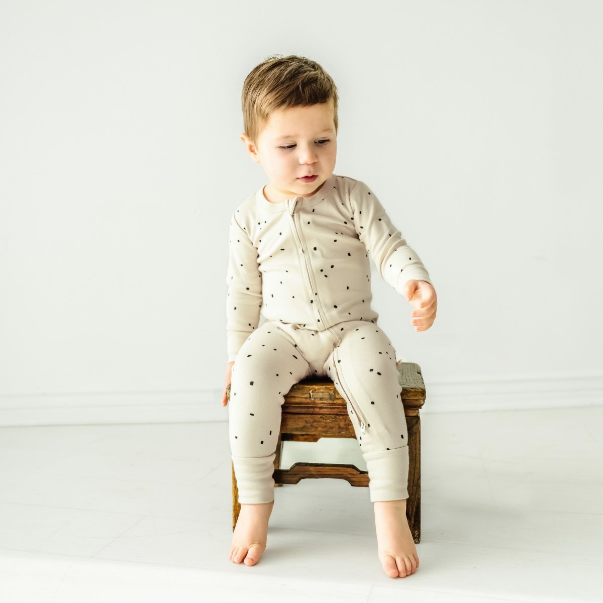 Organic Baby 2-Way Zip Romper - Pixie Dots