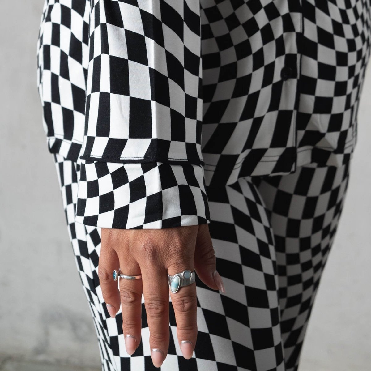 Women's Flare Set (Long Sleeve) - B&W Wavy Checker